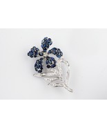 14k White Gold Sapphire and Diamond Flower Brooch TCW = 9.81 cts - €2.987,06 EUR