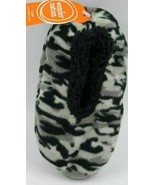 Wonder Nation Fuzzy Babba Slipper Socks Size S/M Gray 1 Pair Gripper Bot... - $205.25 MXN