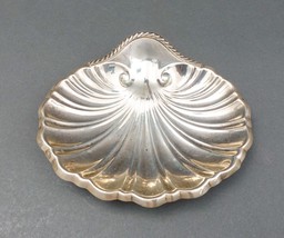 Reed &amp; Barton X467 Sterling Silver 6 1/4&quot; Footed Scalloped Clam Shell Dish 125 G - £316.97 GBP