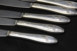 Oneida Queen Bess Dinner Knives 9.5&quot; Set of 7 Silverplate - $19.59