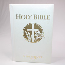 Vintage Holy Bible Remembrance Edition NAB New American Bible 1970 Good Copy - £9.71 GBP