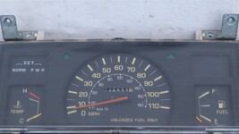 84-88 Toyota Pickup 4runner Speedometer Gauge Instrument Cluster  image 3
