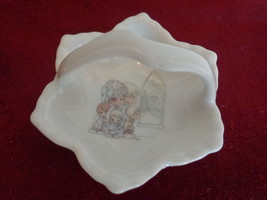 Precious Moments Ceramic Small Basket With Handle (#1819) - $14.99