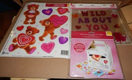An item in the Home & Garden category: Valentines Gel Clings Wild About You Card Mailbox & Stickers Window Clings 102R