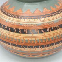 Indigènes Américain Navajo Pottery Vase Par Rosalyn John Signé Ya&#39; Na&#39; Bah &#39; - £164.93 GBP
