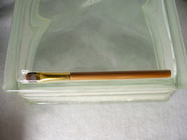 Tarte Flat Cream eyeshadow or concealer Brush with bamboo handle - £12.28 GBP