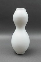 Jonathan Adler Pot Au Porter Matte White Ceramic Gourd Tamarind Vase 10&quot; - £156.36 GBP