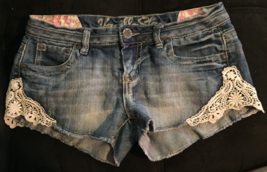 Vanilla Star jean shorts women size 5 lace on side low rise - £7.09 GBP