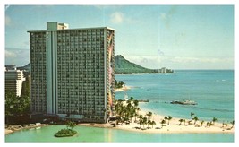 Hilton Rainbow Tower Hawaiian Village Hawaii Postcard Posted 1972 - £7.99 GBP