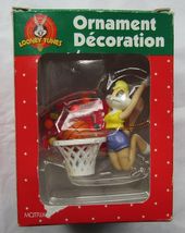 Vtg Looney Tunes Space Jam Lola Bunny Playing Basketball Christmas Ornament - £14.05 GBP