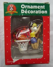 Vtg Looney Tunes Space Jam Lola Bunny Playing Basketball Christmas Ornament - £14.05 GBP