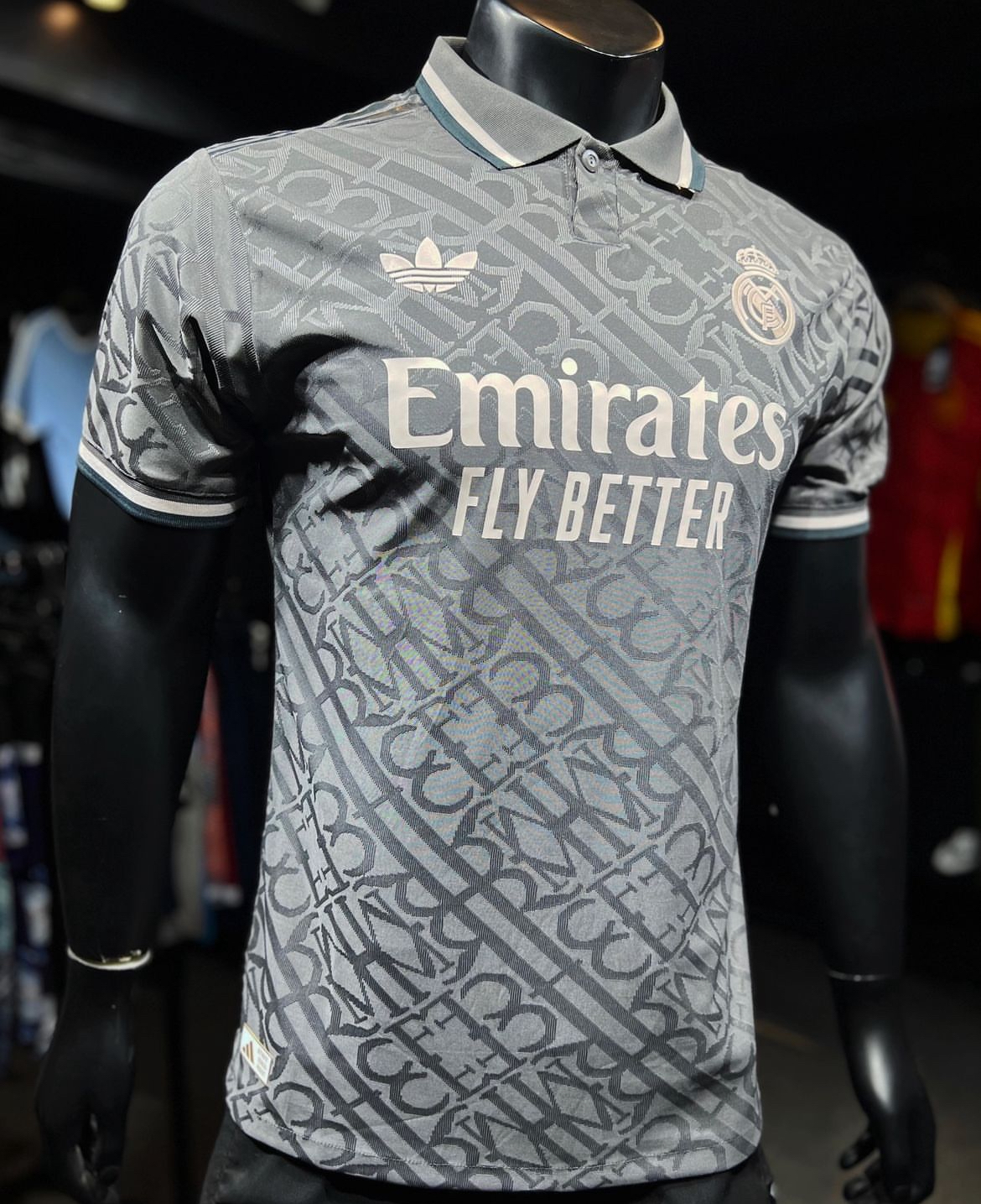 REAL MADRID 2025 THIRD JERSEY + FREE REAL MADRID MEDAL GIFT/FREE SHIPPINNG