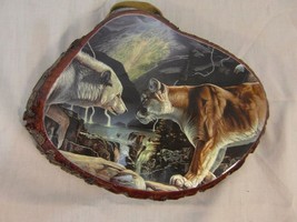 Handmade Wooden Wolf Vs Puma Hanging Picture North Pole Colorado 31626 - £9.49 GBP