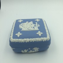 Vintage Wedgwood England Jasperware Blue Square Trinket Box - £55.43 GBP