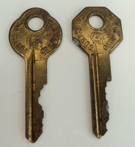 Vintage Lot of 2 Curtis Lock Keys B-10 B-11 - Made in USA - £9.36 GBP