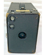 VINTAGE EASTMAN KODAK TARGET BROWNIE SIX 16 NO. 2A MODEL C CAMERA - $54.14 CAD