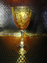 faberge odessa yellow gold crystal wine glass - $4,283.20 MXN