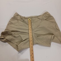 Columbia Women's Coral Point II Shorts Small Beige/Khaki FL4524 PFG Omni-Shade image 5