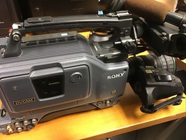 Sony Digital Camcorder DSR-370 - £115.70 GBP