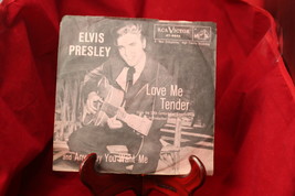 RCA Victor Elvis Presley Love Me Tender 45 RPM 47-6643 w/ Pink Picture S... - £27.45 GBP