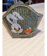 Weaved Easter &quot;Basket&quot; &quot;No Handles&quot; Easter Bunny With Carrot,Plastic inside - $184.76 MXN