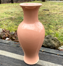 Vintage ROYAL HAEGER Art Pottery Vase Salmon Pink 13&quot; Art Deco Elegant Style USA - £15.49 GBP