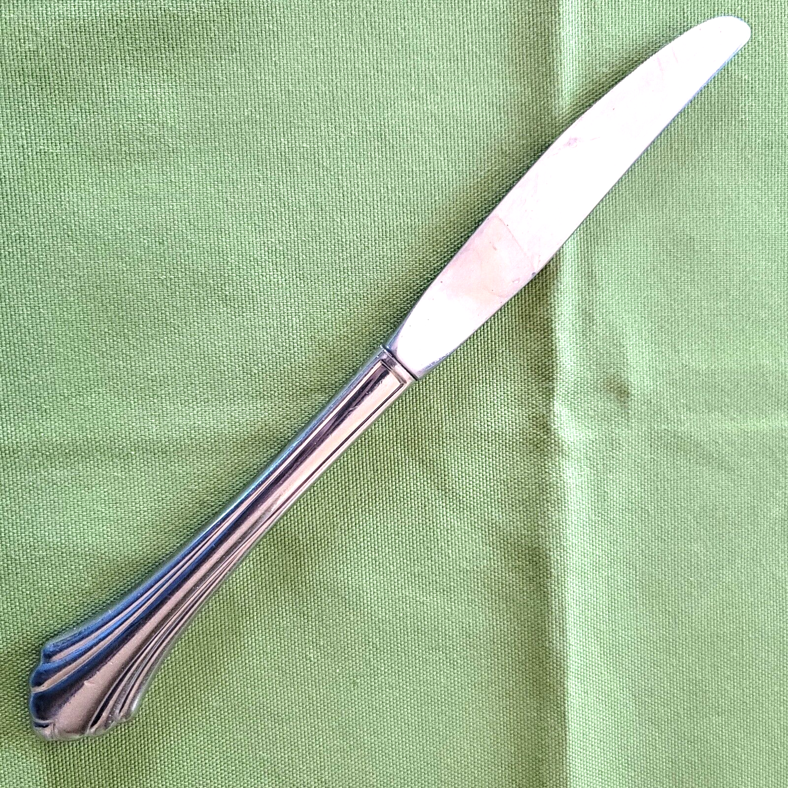 1 Dinner Knife Oneida Bancroft Stainless Steel 9 1/8" Ridged Flared Tip - $2.96