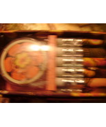 Vera Bradley Buttercup Pencil set with Pencil Sharpener in Original Box - $414.11 MXN