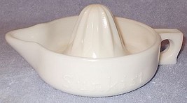 Vintage Sunkist Embossed Mckee Milk Glass Juice Reamer - £11.76 GBP