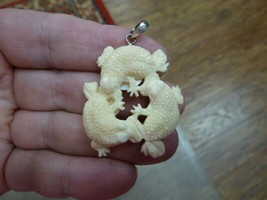 (j-frog-1) 3 Little Frogs frog baby aceh bovine bone circle carving PENDANT - $25.94