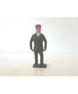VINTAGE DIECAST FIGURE TRAIN CONDUCTOR RED CAP MADE IN ENGLAND  2.25&quot;  M41 - $88.27 MXN