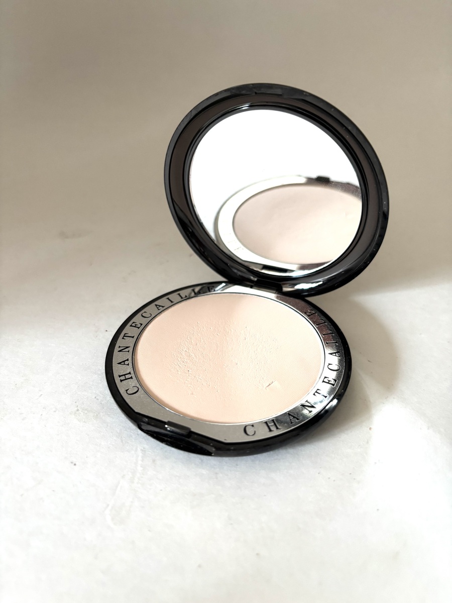 Chantecaille HD Perfecting Powder .42oz NWOB - $89.00