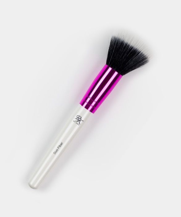 RK BY KISS DUO FIBER BRUSH RMUB05 FOR GIVES YOU AIRBRUSH FINISH - $5.59