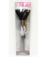 BLOSSOM HIGHLIGHTER BRUSH FOR BLUSH &amp; CHEEKS #38101 - £4.70 GBP