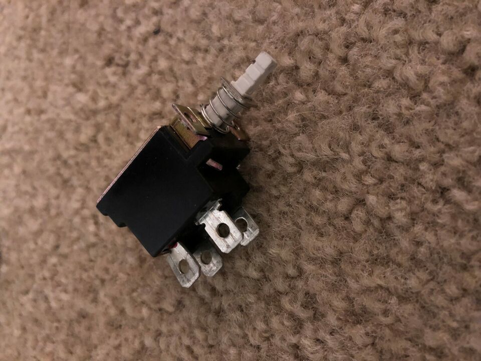 Primary image for Vintage Onkyo M-504 / M-508 amplifier power switch.