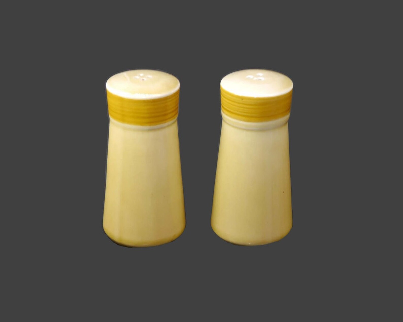 Mikasa Topaz 7405 stoneware salt and pepper shaker set. Terra Stone Japan. - $55.76
