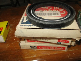 NEW Old Stock Clipper Oil Seal Johns-Manville pn#- 12366 LPD / 79-21-000004 - £22.08 GBP