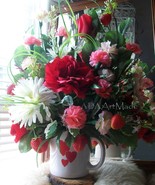 Strawberry Flower Arrangement Reds Pinks White Heart Mug, Valentine's or Mother' - €73,28 EUR