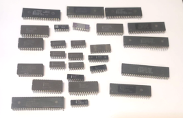 VINTAGE INTEL 27PCS IC / INTEGRATED CIRCUIT / CPU JOB LOT CERAMIC IC&#39;S - £90.67 GBP