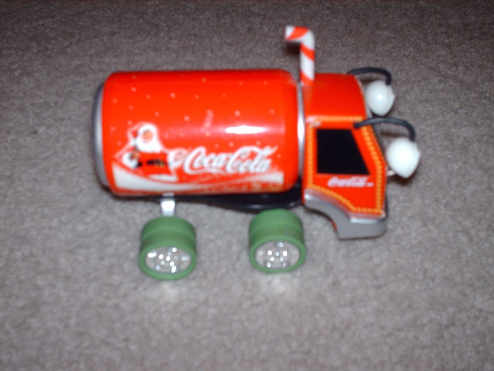 Coca-Cola 2005 Caravana Truck Christmas Theme Santa Claus - $24.99