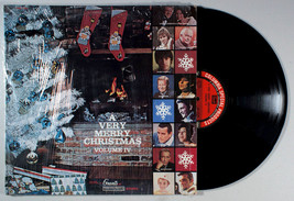 A Very Merry Christmas Volume I (1970) Vinyl LP • Tony Bennett, Julie Andrews - £13.28 GBP