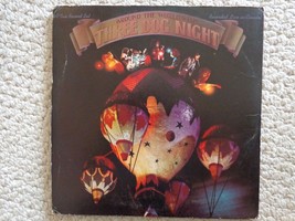 Three Dog Night&#39;s Around the World 2 LP&#39;s (#2213). SVBB-94947, 1973, Dunhill Rec - £12.75 GBP