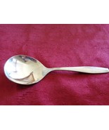 Vintage Oneida Deluxe Stainless Steel Soup Spoon (#0784) - $265.80 MXN