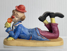 Lefton Handpainted Vintage Clown Figurine Smelling a Flower - £10.08 GBP