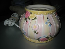 Robin Betterley Floral &amp; Striped Ceramic Electric Wax Warmer Base #19-00040 - £19.75 GBP