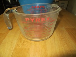 Vintage Pyrex Clear Glass 4 Cup Measuring Cup Red Letters Open J Handle - £7.89 GBP