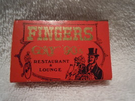 Fingers Restaurant &amp; Lounge Grand Rapids Michigan Matchbox - $75.95 MXN