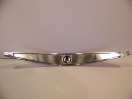 1964 65 Chrysler Imperial Adjustable Steering Wheel Horn Button #2461988 Crown - £105.91 GBP