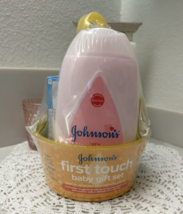 Johnson’s Baby First Touch Baby Gift Set Bath &amp; Skin Products - $328.03 MXN