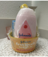 Johnson’s Baby First Touch Baby Gift Set Bath &amp; Skin Products - $328.03 MXN